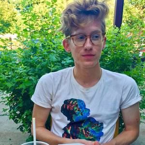 Meet your Posher, Tom